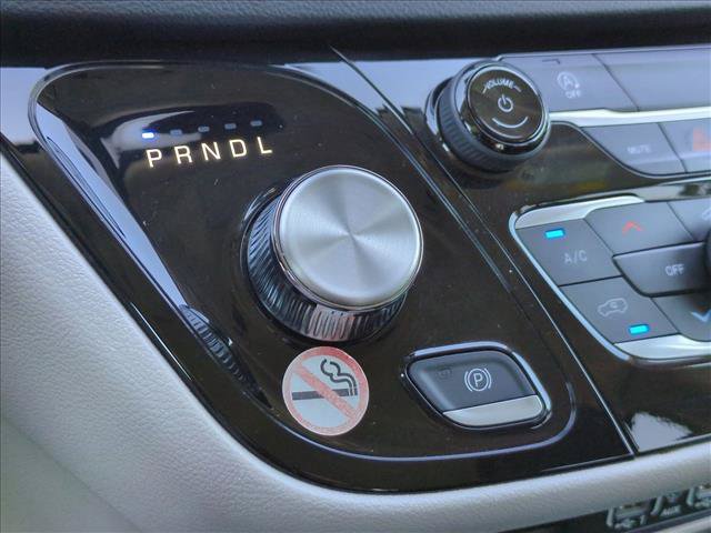 Used 2023 Chrysler Voyager LX FWD image 12