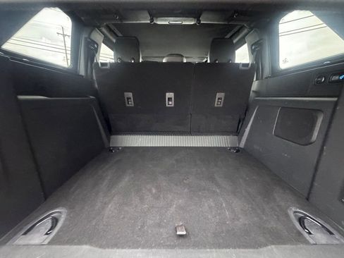 Used 2024 Ford Bronco Wildtrak image 30