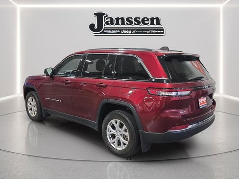 Used 2023 Jeep Grand Cherokee Limited w/ MOPAR Finishing Package image 3