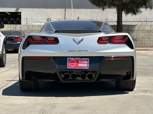 Used 2018 Chevrolet Corvette Stingray Coupe w/ 1LT RWD image 6