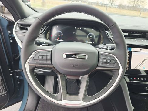 New 2026 Jeep Grand Cherokee Limited w/ Limited Altitude Package AWD/4WD image 21