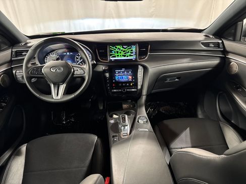 Certified 2025 INFINITI QX55 Essential AWD/4WD image 4
