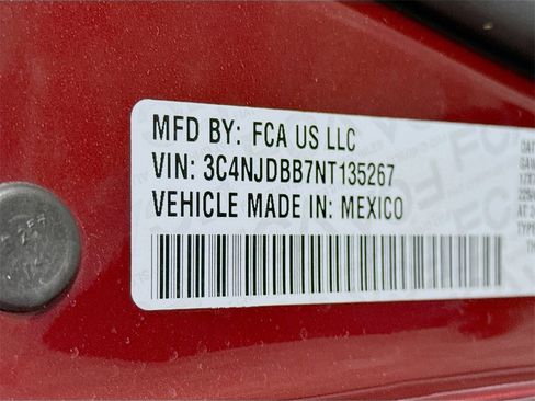 Used 2022 Jeep Compass Latitude image 35