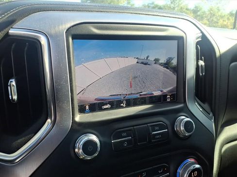 Used 2020 GMC Sierra 3500 SLT w/ SLT Convenience Package image 25