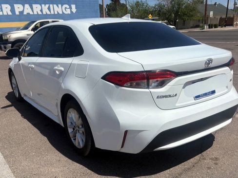 Used 2020 Toyota Corolla LE w/ LE Premium Package image 7