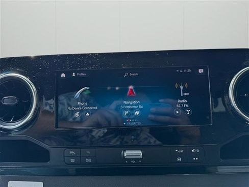 Used 2020 Mercedes-Benz Sprinter 2500 image 39