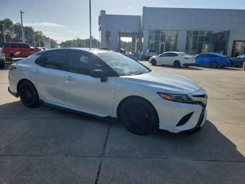 Certified 2020 Toyota Camry TRD FWD image 9