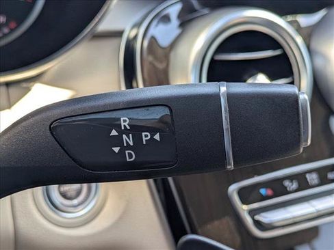 Used 2022 Mercedes-Benz GLC 300 image 12