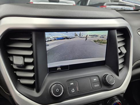 Used 2021 GMC Acadia SLT image 22