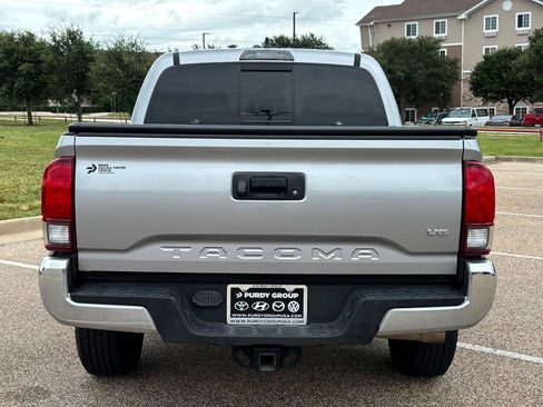 Used 2021 Toyota Tacoma SR5 RWD image 6