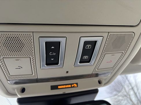 Used 2018 Jaguar F-PACE Prestige image 6