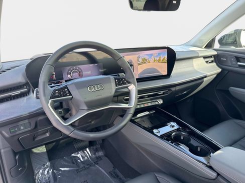 New 2026 Audi Q3 quattro 2.0T AWD/4WD image 15