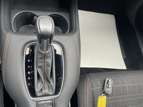 Used 2024 Honda HR-V Sport image 34