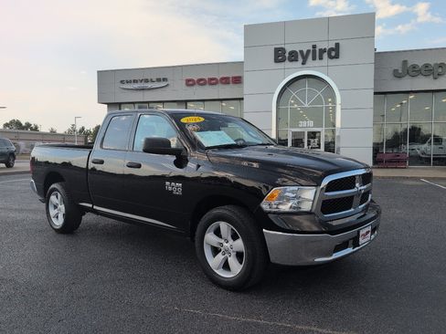 Used 2024 RAM 1500 Classic SLT AWD/4WD image 1
