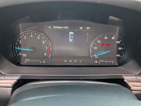 Used 2023 Ford Explorer Limited AWD/4WD image 16