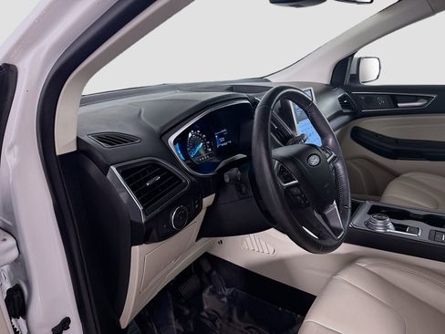 Used 2021 Ford Edge Titanium FWD image 23