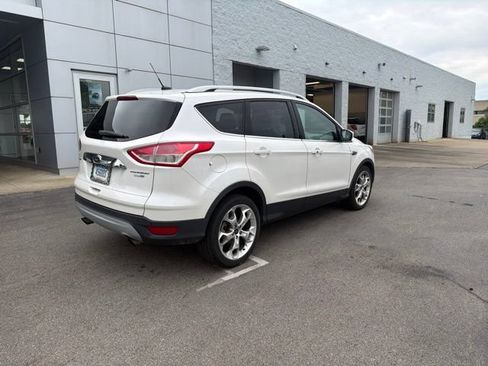 Used 2015 Ford Escape Titanium w/ Equipment Group 301A AWD/4WD image 6