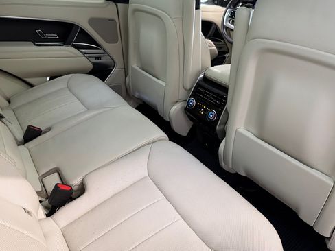 Used 2023 Land Rover Range Rover SE AWD/4WD image 32