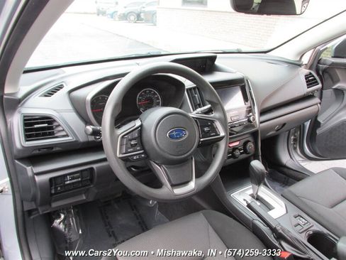 Used 2018 Subaru Impreza 2.0i Premium image 9