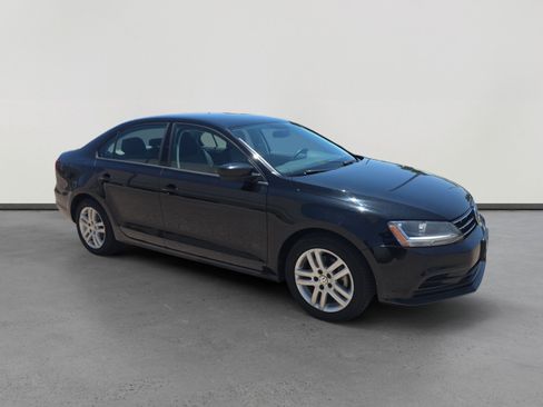 Used 2018 Volkswagen Jetta S w/ Cold Weather Package FWD image 7