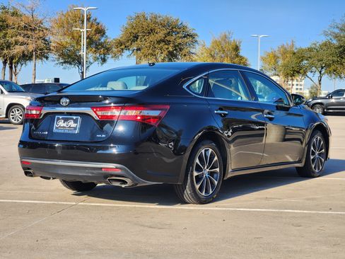 Used 2016 Toyota Avalon XLE Premium image 13