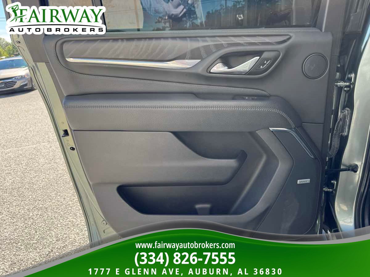 Used 2023 GMC Yukon XL Denali w/ Advanced Technology Package RWD image 33