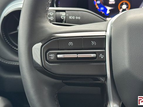 Used 2024 Chevrolet Colorado LT w/ LT Convenience Package III image 29