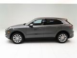 Certified 2022 Porsche Cayenne image 2