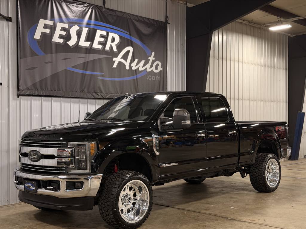 Used 2017 Ford F250 Lariat w/ Chrome Package AWD/4WD image 1