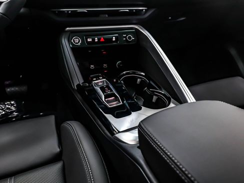 New 2025 Audi Q5 Premium Plus image 6