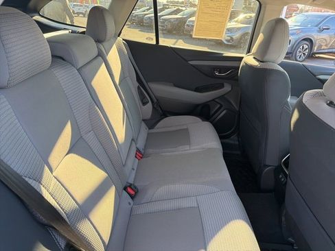 Used 2022 Subaru Outback Premium image 16
