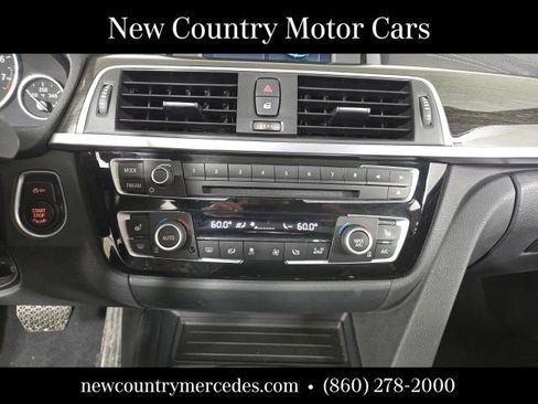 Used 2018 BMW 330i xDrive Sedan AWD/4WD image 19