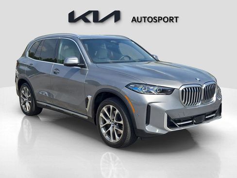 Used 2024 BMW X5 sDrive40i w/ Executive Package image 3