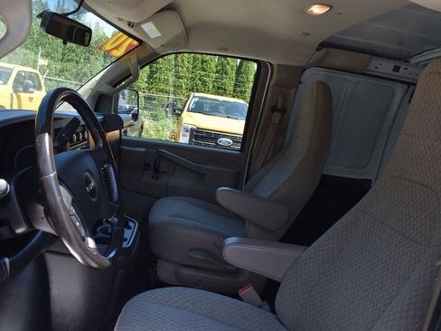 Used 2020 GMC Savana 2500 Work Van image 13