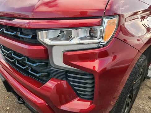 Used 2023 Chevrolet Silverado 1500 RST w/ Z71 Off-Road Package AWD/4WD image 4