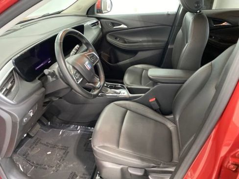 Used 2024 Buick Encore GX Sport Touring image 5