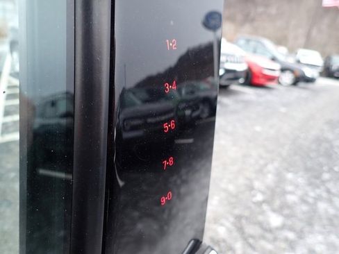 Used 2018 Ford Escape SE w/ Ford Safe & Smart Package image 13