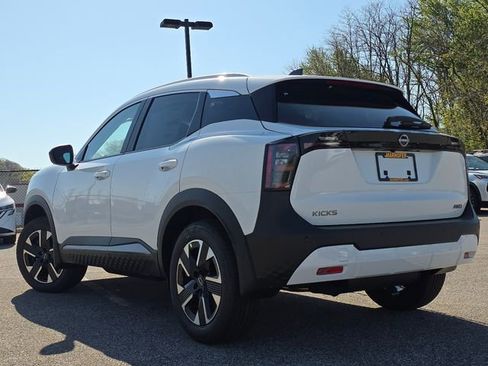 New 2026 Nissan Kicks SV w/ SV Premium Package AWD/4WD image 14