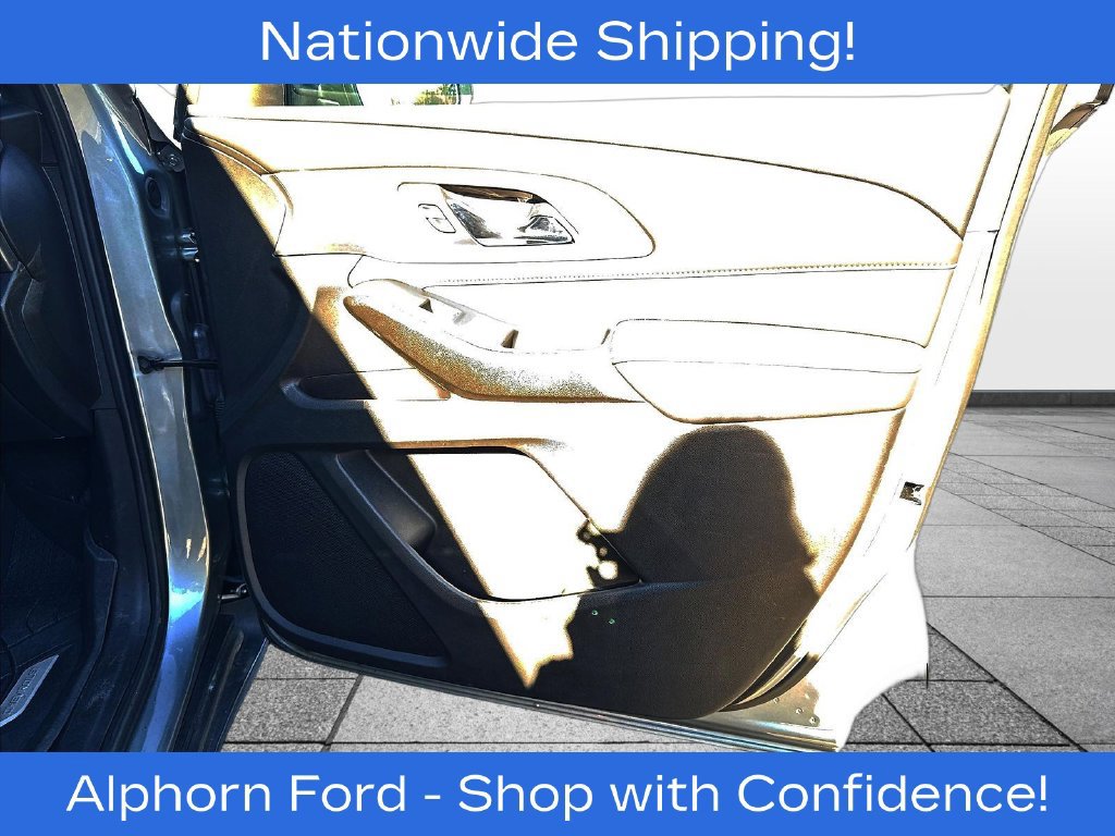 Used 2023 Chevrolet Traverse LT w/ Midnight/Sport Edition AWD/4WD image 30