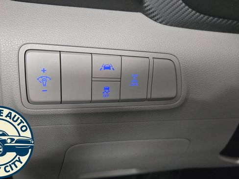 Used 2020 Hyundai Tucson SE image 21
