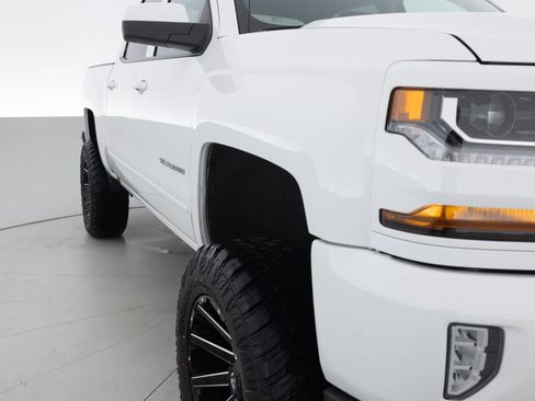 Used 2018 Chevrolet Silverado 1500 LT w/ All Star Edition image 11