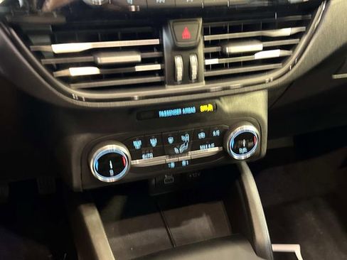 Used 2025 Ford Escape ST-Line image 24