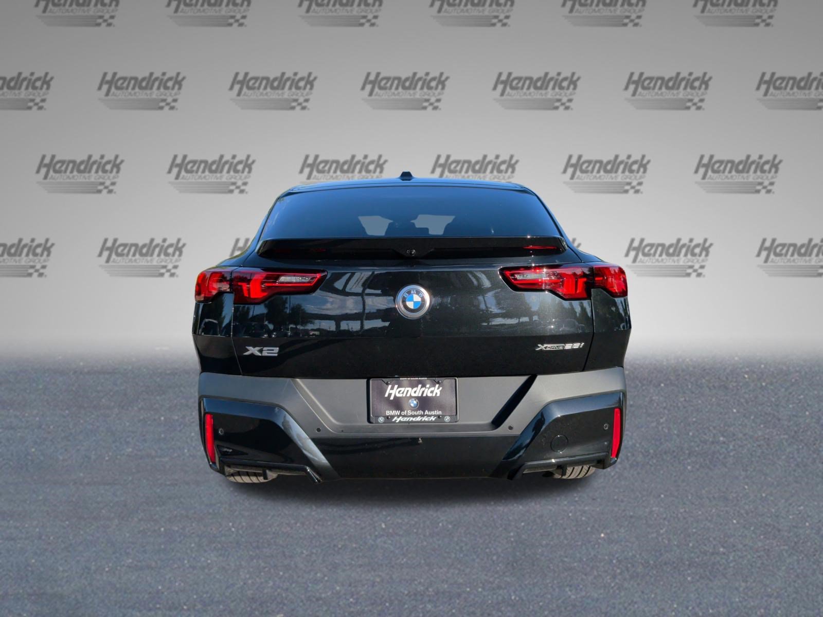 Used 2026 BMW X2 xDrive28i AWD/4WD image 8