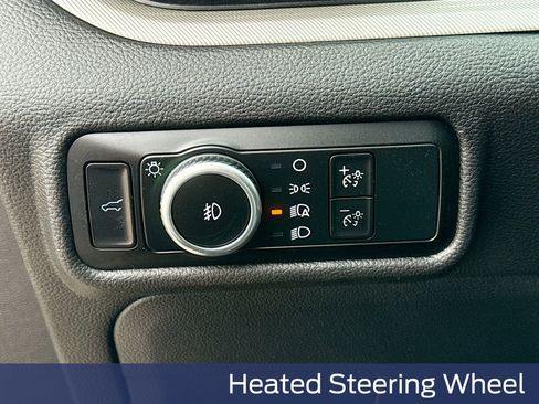 Used 2023 Ford Explorer XLT w/ Equipment Group 202A image 15