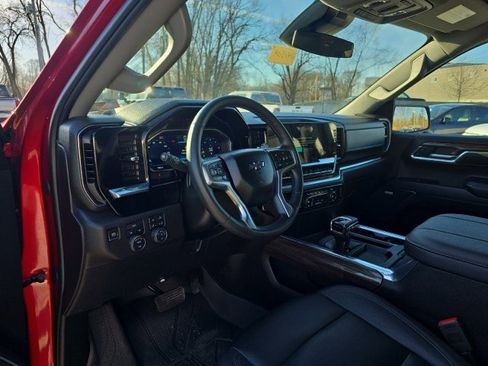 Used 2024 Chevrolet Silverado 1500 RST w/ Convenience Package II image 3