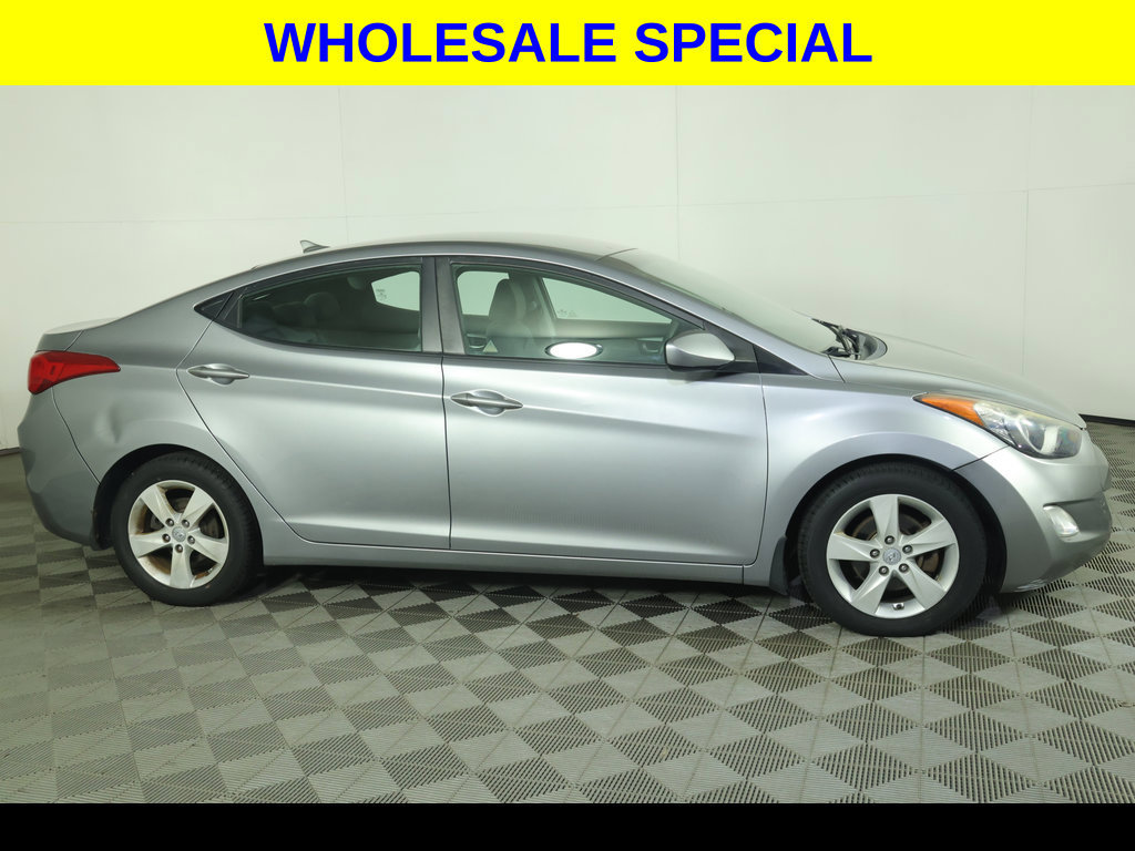 Used 2013 Hyundai Elantra GLS w/ Preferred Pkg FWD image 3