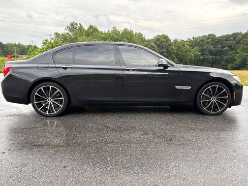 Used 2014 BMW 750Li RWD image 6