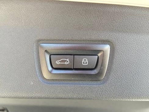 Used 2023 BMW i4 eDrive35 w/ Premium Package RWD image 17
