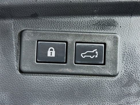 Certified 2024 Subaru Outback Premium image 31