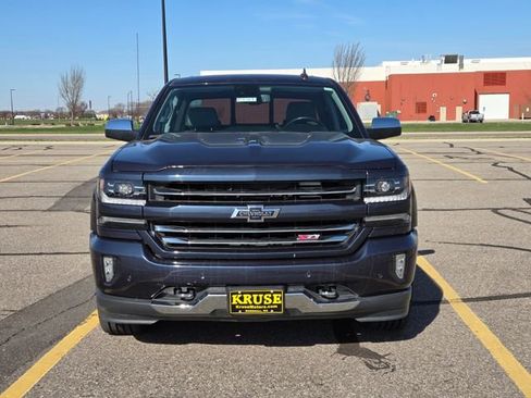 Used 2018 Chevrolet Silverado 1500 LTZ Z71 w/ Centennial Edition image 9